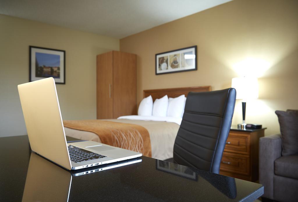 Comfort Inn South Shore Boucherville Kültér fotó